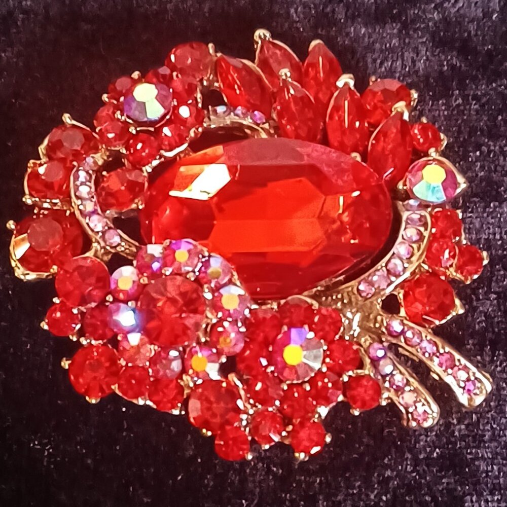 Stunning Red Rhinestone Brooch - Picture 1 of 5